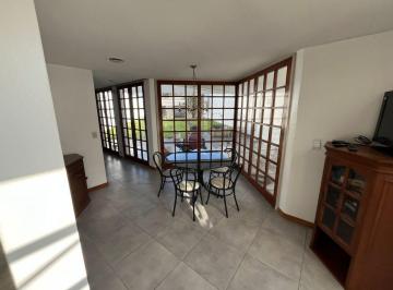 Casa · 200m² · 6 Ambientes · 1 Cochera · Casas en Venta en La Plata