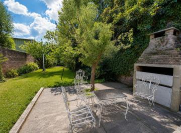 Casa · 137m² · 3 Ambientes · 1 Cochera · Casa 2 Dorm. en Venta con Parque en Lanus