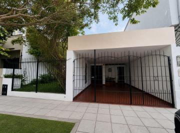 Casa · 199m² · 4 Ambientes · 1 Cochera · Venta Casa 4 Ambientes 2 Plantas Cochera Quilmes