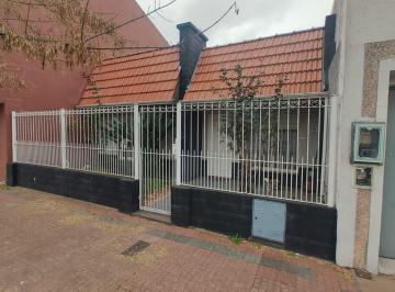 Casa · 88m² · 3 Ambientes · Venta Casa 3 Amb Patio Avellaneda