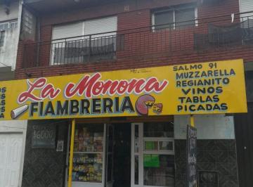 Casa · 208m² · 4 Ambientes · 1 Cochera · Venta Casa 4 Amb con Local Comercial Solano