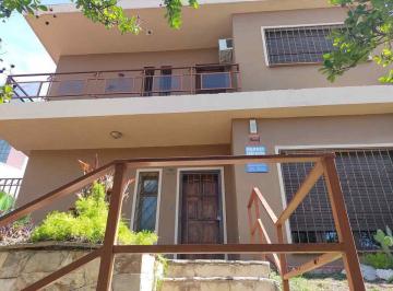 Casa · 181m² · 3 Ambientes · 1 Cochera · Venta 2 Prop. Crisol Norte Oportunidad Usd 95.000
