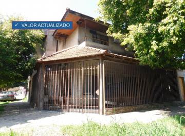 PH · 139m² · 4 Ambientes · 2 Cocheras · Venta PH 4 Amb + Depto 1 Amb + 2 Cocheras - Caseros