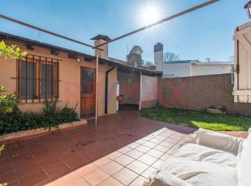 Casa · 180m² · 5 Ambientes · 2 Cocheras · Venta Casa 5 Ambientes con Parque Hurlingham