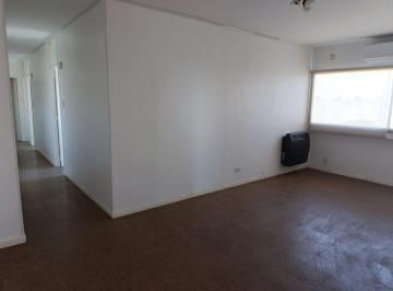 Departamento · 68m² · 4 Ambientes · V. Lugano Dpto 4 Amb en Excelente Estado