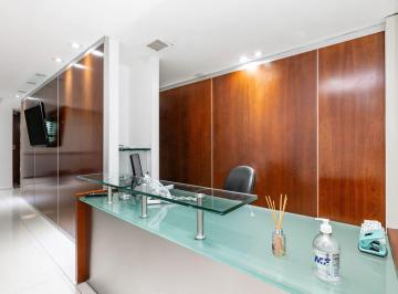 Oficina comercial · 380m² · 2 Cocheras · Venta Oficina Premium 380 m² 2 Cocheras, Centro