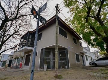 Casa · 129m² · 5 Ambientes · 1 Cochera · Venta Casa 3 Dorm. La Plata Apto Banco