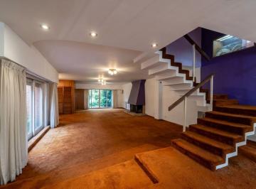 Casa · 417m² · 5 Ambientes · 2 Cocheras · Casa 5 Ambientes Venta Boedo con Jardin y Pileta