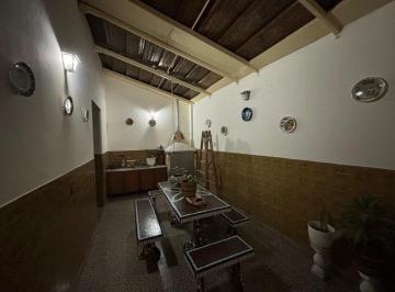 PH · 253m² · 5 Ambientes · Venta PH 5 Ambientes con Local Zona Uade