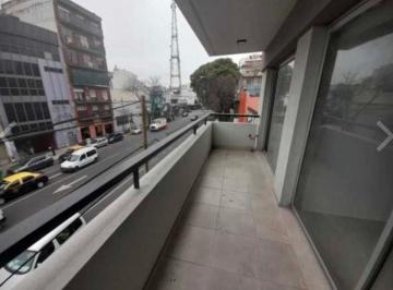 Departamento · 45m² · 2 Ambientes · Venta Caballito, 2 Amb Frente Balcon con Pileta.