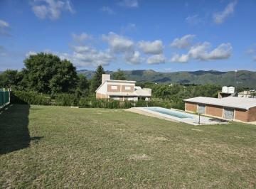 Casa · 294m² · 8 Ambientes · 2 Cocheras · Venta Casa Bialet Masse 5 Dorm