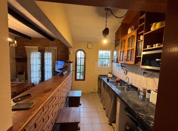 Casa · 180m² · 5 Ambientes · 2 Cocheras · Venta Casa 4 Dor + Departamento en 20 de Junio