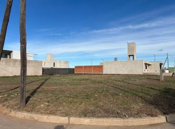 Terreno · 300m² · Venta Terreno en Campos de Manantiales 300 m