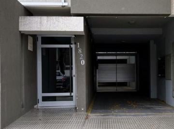 Garage · Venta Cochera - Zona Centro.