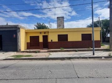 Casa · 225m² · 7 Ambientes · 2 Cocheras · Venta Casa 2 Dorm. B° General Bustos Córdoba