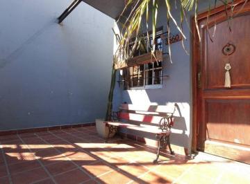 Casa · 110m² · 5 Ambientes · Venta Casa 4 Dorm. Gran Patio Florida Oeste