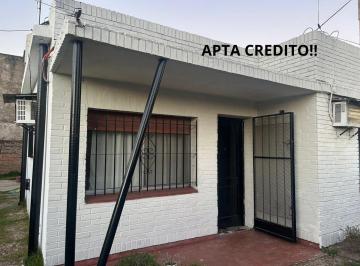 Casa · 80m² · 3 Ambientes · 1 Cochera · Casa 3 Ambientes en Venta en Burzaco Apta Credito!