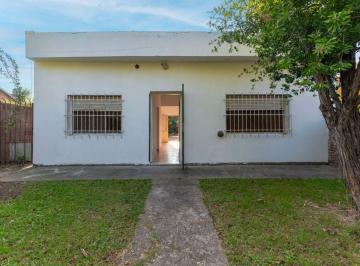 Casa · 160m² · 3 Ambientes · Venta Casa 3 Ambientes en Burzaco + Terreno Libre