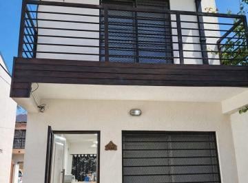 PH · 59m² · 3 Ambientes · 1 Cochera · Venta PH Al Frente C/cochera Apto Credito