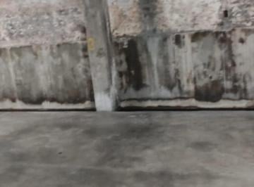 Garage · 8m² · Venta Cochera U. F.8 Priv. Ubicacion Barrio River