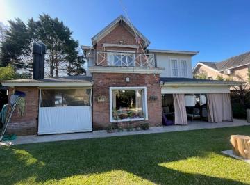 Casa · 197m² · 5 Ambientes · 3 Cocheras · Casa en Venta Campo Grande Club de Campo Pilar