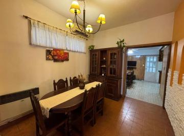 PH · 130m² · 4 Ambientes · 1 Cochera · Venta PH 4 Amb. S. Peña 2 Plantas. Terraza Garage
