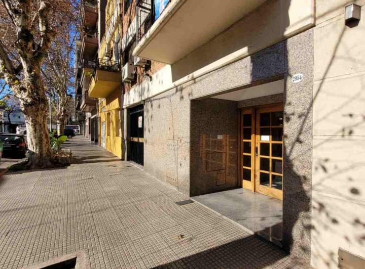 Alquiler Semipíso 3 Ambientes C/balcón. Santa Rita