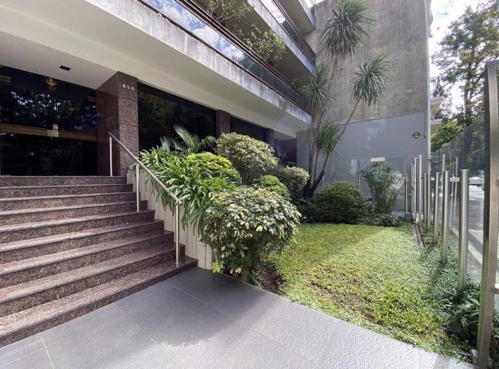 Departamento · 210m² · 7 Ambientes · 2 Cocheras