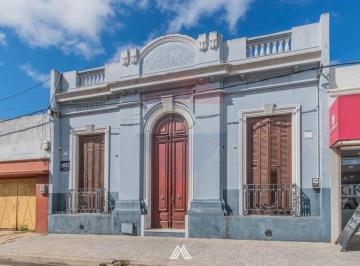 Casa · 140m² · 5 Ambientes · Alquiler de Gran Casa Centro de Pando