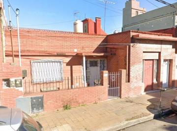 Casa · 100m² · 4 Ambientes · Lote 10x25 (A 10 m Av Avellaneda, Virreyes)