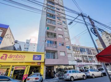 Departamento · 79m² · 4 Ambientes · Depto 3 Dormis, San Martin Centro, Piso Alto!