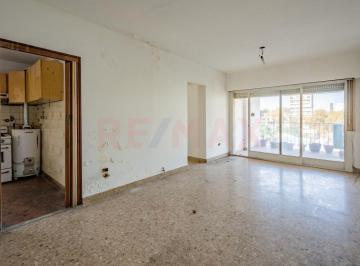 Departamento · 79m² · 4 Ambientes · Depto 3 Dormis, San Martin Centro, Piso Alto!