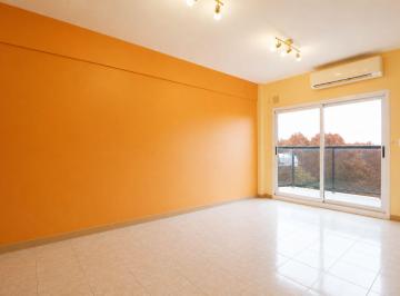 Departamento · 55m² · 3 Ambientes · 1 Cochera · Venta Dpto 3 Ambs C/balcón y Cochera V. del Parque