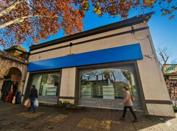Local comercial · 131m² · Venta de Local Comercial con Renta 10% Paso Molino