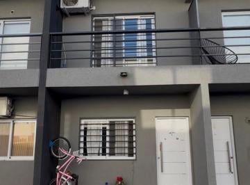 Casa · 87m² · 4 Ambientes · 1 Cochera · Venta Triplex - Adolfo Sourdeaux - 3 Amb - Playroom