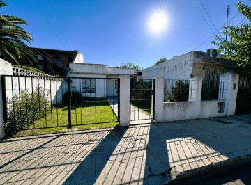 Casa · 80m² · 3 Ambientes · Venta Casa 3 Ambientes Planta Baja en Merlo