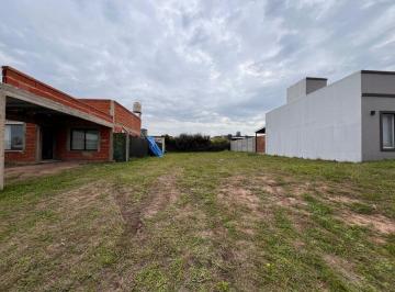 Terreno · 300m² · Venta Lote Lomada de Capilla, Sin Expensas.