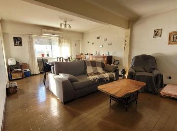 Departamento · 65m² · 3 Ambientes · 1 Cochera · Mogotes: 3 Amb. con Cochera, Impecable a 200 m Mar