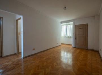Departamento · 66m² · 3 Ambientes · Venta Depto 3 Amb, Piso Alto, San Telmo