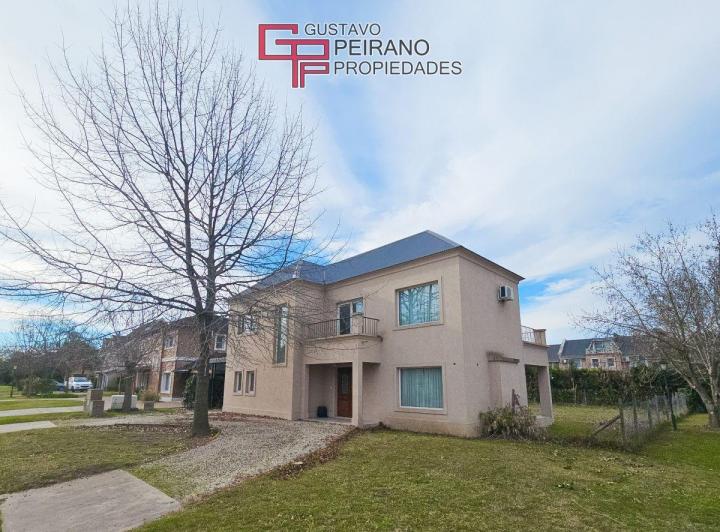 Casa en venta en La Barra Village · 6 ambientes