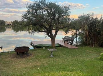 Casa · 300m² · 6 Ambientes · 2 Cocheras · Casa en Alquiler en Altamira, Rincón de Milberg, Tigre