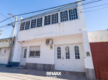 Casa · 390m² · 6 Ambientes · 1 Cochera · Venta Gran Casa Centro de San Nicolas Apta Credito