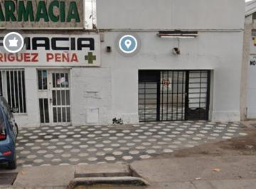 Local comercial · 33m² · Alquiler Local, Carril Rodriguez Peña, Godoy Cruz
