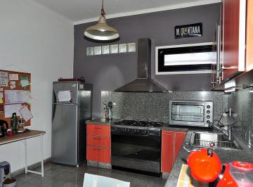 PH · 62m² · 3 Ambientes · 1 Cochera · PH 3 Amb en Venta en Quilmes con Patio y Terraza