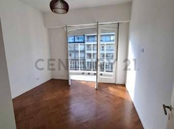 Departamento · 45m² · 2 Ambientes · Alquiler – Departamento 2 Ambientes Reciclado a Nuevo Sobre Av Triunvirato