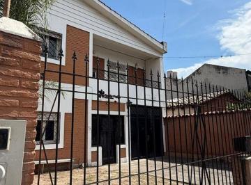 Casa · 294m² · 8 Ambientes · 1 Cochera · Venta Casa o Emprendimiento Comercial