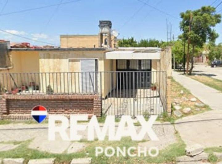 Casa · 95m² · 4 Ambientes · 1 Cochera