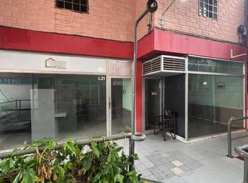 Local comercial · 40m² · Se Alquila Local en Emblemática Galería Catamarca