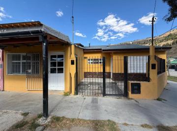 Casa · 164m² · 5 Ambientes · Casa en Esquel