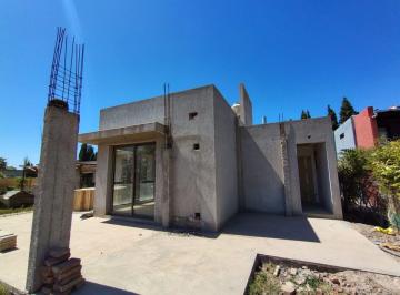 Casa · 130m² · 3 Ambientes · 2 Cocheras · Se Vende Casa Apta Credito, Guaymallén, Mendoza